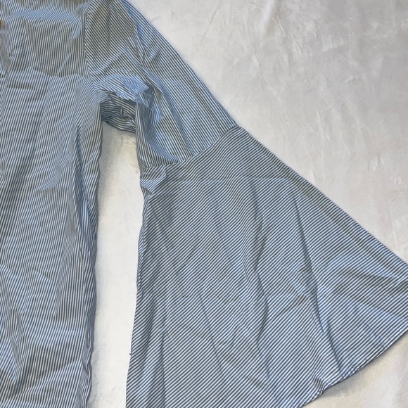 Zara long sleeve top bell sleeve stripped size large - Picture 5 of 6